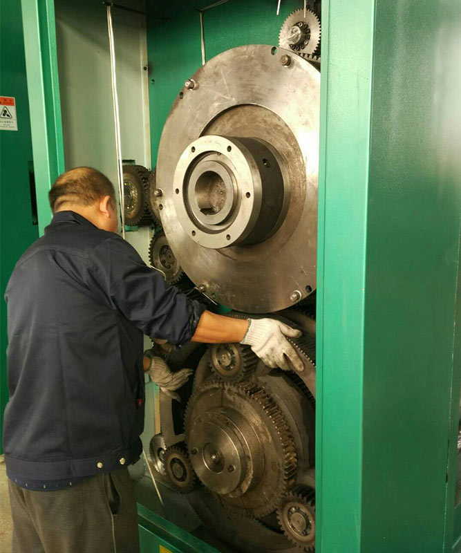 What are the main points of the maintenance of carton machinery?