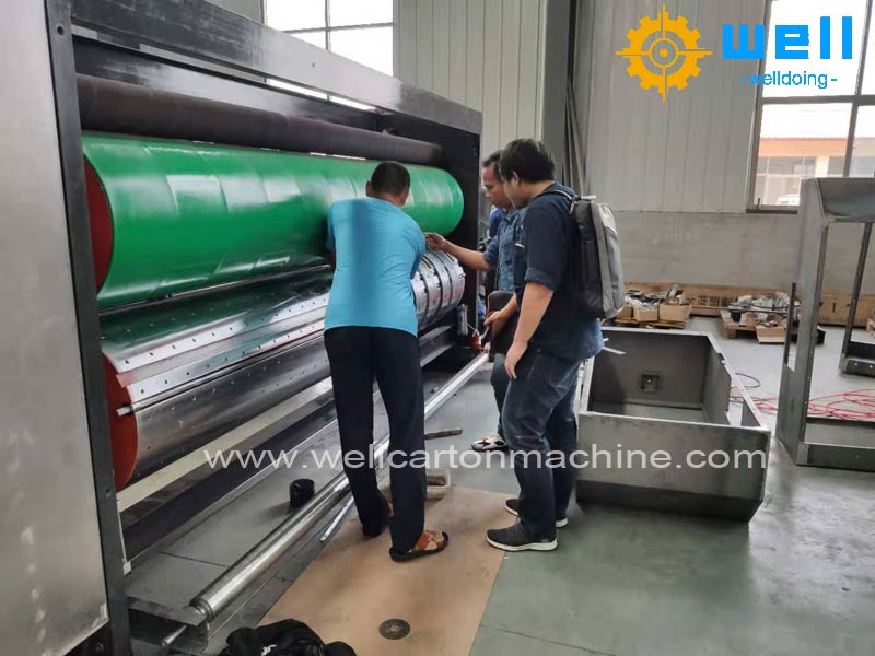 Customer come to factory inspection 4 color printing die cutting machine