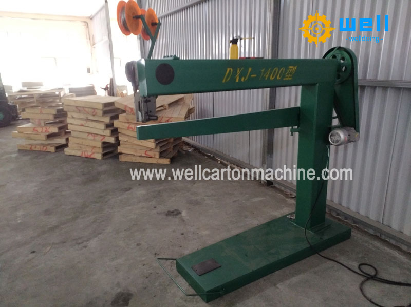 Manual corrugated box stitching machine