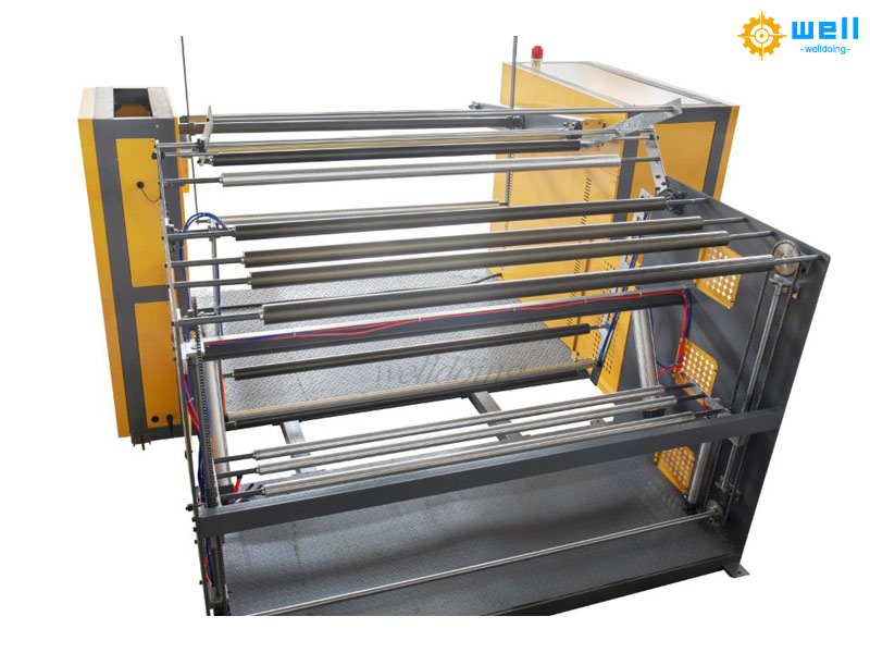 Sealed air bubble film making machine Sealed air bubble film making machine