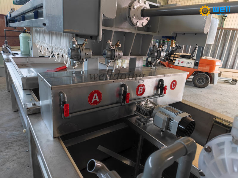 Maintenance of automatic sewage treatment equipment