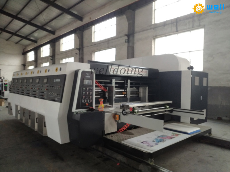 Intelligent 2-color printing machine for cardboard boxes