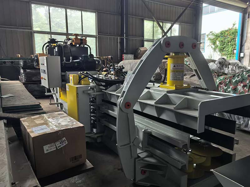 Professional and efficient waste paper packaging machine