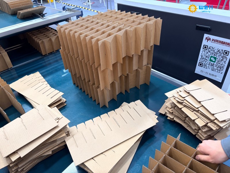 Partition Assembler Machine — Essential Equipment for Carton Packaging Line Partition Assembler Machine — Essential Equipment for Carton Packaging Line