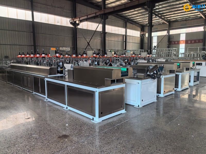 China New Design Paper Edge Protector Machine for Shipping Goods Protection China New Design Paper Edge Protector Machine for Shipping Goods Protection