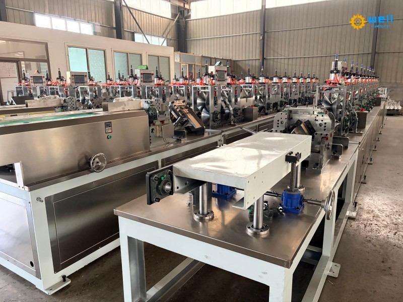 China Professional Manufacturer New Paper Edge Protector Machine Released China Professional Manufacturer New Paper Edge Protector Machine Released