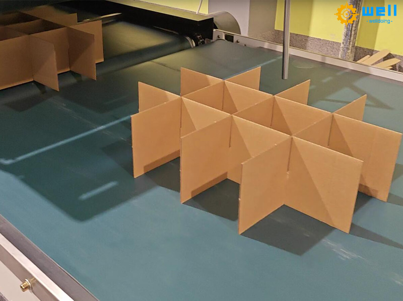 Three insert corrugated cardboard partition assembly machine