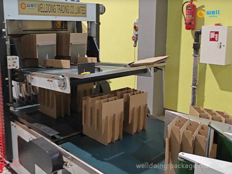 Egg box automatic partition assembler machine