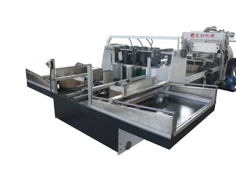 Corrugated Cardboard Partition Assembler Machine